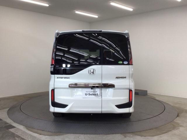 ステップワゴンスパーダ スパーダ・クールスピリットホンダセンシング　ＬＥＤ・フルセグ・メモリナビ・後席モニター・純正ＡＷ・両側電動ドア・ＥＴＣ　サイドエアバック　スマートキ　左右電動スライドドア　バックモニタ　Ｗエアコン　地ＴＶ　ナビ＆ＴＶ　三列シート　ＵＳＢ　ＡＡＣ（41枚目）