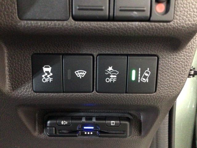 フリード Ｇ　レンタＵＰ・フルセグ・メモリナビ・バックカメラ・シートヒーター・ＥＴＣ　Ａクルーズ　３列シート　ＬＥＤヘッドライト　パワーウインドウ　地デジ　Ｒカメラ　イモビ　ＶＳＡ　ＵＳＢ　ドライブレコーダー（7枚目）