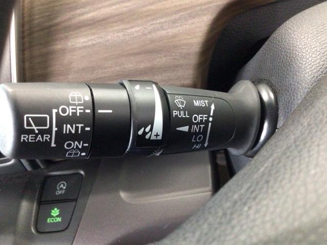 フリード Ｇ　レンタＵＰ・フルセグ・メモリナビ・バックカメラ・シートヒーター・ＥＴＣ　Ａクルーズ　３列シート　ＬＥＤヘッドライト　パワーウインドウ　地デジ　Ｒカメラ　イモビ　ＶＳＡ　ＵＳＢ　ドライブレコーダー（26枚目）