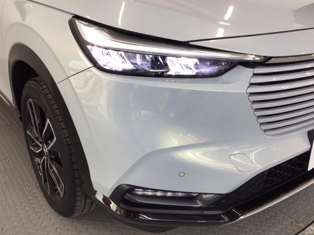 ヴェゼル ｅ：ＨＥＶＺ　ＬＥＤ・フルセグ・メモリナビ・バックカメラ・純正ＡＷ・ホンダＣＯＮＮＥＣＴ　衝突回避支援ブレーキ機能　１オナ　スマキ　Ｐトランク　フルオートエアコン　エアバッグ　両席エアバック　Ｒカメ　ＬＥＤランプ（3枚目）