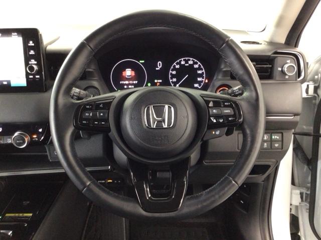 ヴェゼル ｅ：ＨＥＶＺ　ＬＥＤ・フルセグ・メモリナビ・バックカメラ・純正ＡＷ・ホンダＣＯＮＮＥＣＴ　衝突回避支援ブレーキ機能　１オナ　スマキ　Ｐトランク　フルオートエアコン　エアバッグ　両席エアバック　Ｒカメ　ＬＥＤランプ（17枚目）