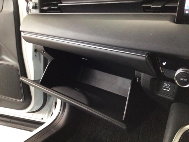 ヴェゼル ｅ：ＨＥＶＺ　ＬＥＤ・フルセグ・メモリナビ・バックカメラ・純正ＡＷ・ホンダＣＯＮＮＥＣＴ　衝突回避支援ブレーキ機能　１オナ　スマキ　Ｐトランク　フルオートエアコン　エアバッグ　両席エアバック　Ｒカメ　ＬＥＤランプ（28枚目）