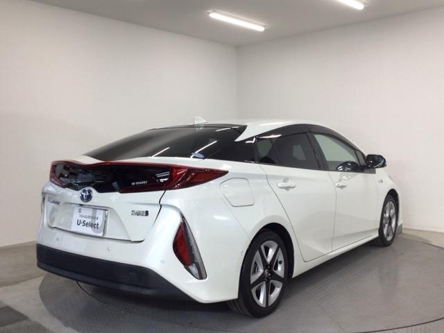 プリウスＰＨＶ Ａプレミアム　ＬＥＤ・フルセグ・メモリナビ・バックカメラ・純正ＡＷ・シートヒーター・ＥＴＣ　ソナー　ＬＥＤライト　横滑り防止機能　黒革シート　イモビライザー　Ｂカメラ　パワステ　オートエアコン　１オーナー　ＡＢＳ（4枚目）