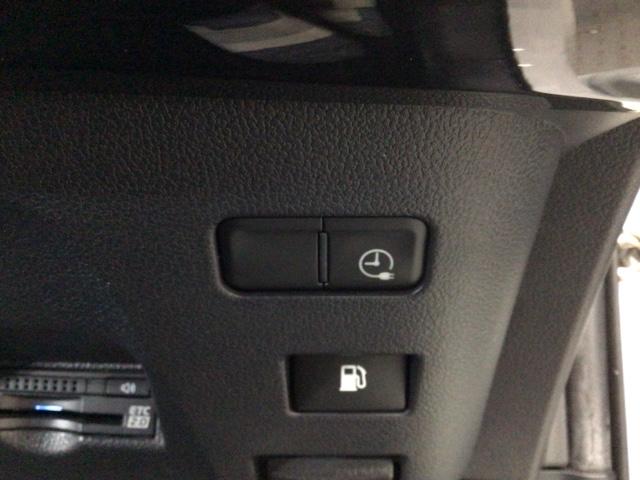 プリウスＰＨＶ Ａプレミアム　ＬＥＤ・フルセグ・メモリナビ・バックカメラ・純正ＡＷ・シートヒーター・ＥＴＣ　ソナー　ＬＥＤライト　横滑り防止機能　黒革シート　イモビライザー　Ｂカメラ　パワステ　オートエアコン　１オーナー　ＡＢＳ（24枚目）