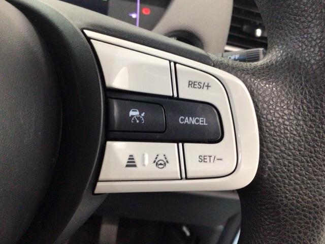 フィット e:HEVクロスター LED・フルセグ・メモリナビ・バックカメラ・純正AW・ホンダCONNECT 衝突回避システム 1オーナー フルオートエアコン 前後センサー LEDランプ エアバッグ サイドエアバック 地デジ VSA(15枚目)