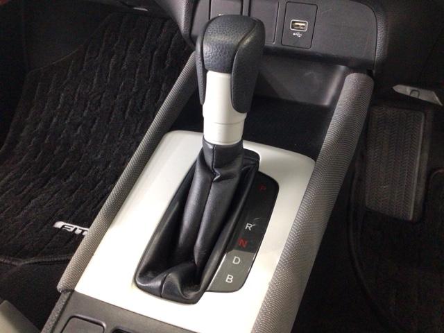 フィット e:HEVクロスター LED・フルセグ・メモリナビ・バックカメラ・純正AW・ホンダCONNECT 衝突回避システム 1オーナー フルオートエアコン 前後センサー LEDランプ エアバッグ サイドエアバック 地デジ VSA(20枚目)