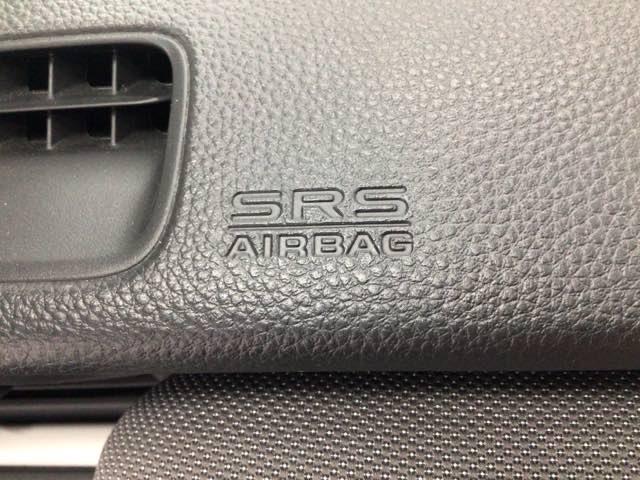 フィット e:HEVクロスター LED・フルセグ・メモリナビ・バックカメラ・純正AW・ホンダCONNECT 衝突回避システム 1オーナー フルオートエアコン 前後センサー LEDランプ エアバッグ サイドエアバック 地デジ VSA(31枚目)