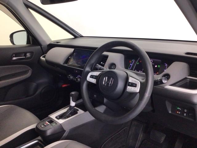 フィット e:HEVクロスター LED・フルセグ・メモリナビ・バックカメラ・純正AW・ホンダCONNECT 衝突回避システム 1オーナー フルオートエアコン 前後センサー LEDランプ エアバッグ サイドエアバック 地デジ VSA(40枚目)