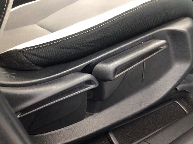 フィット e:HEVクロスター LED・フルセグ・メモリナビ・バックカメラ・純正AW・ホンダCONNECT 衝突回避システム 1オーナー フルオートエアコン 前後センサー LEDランプ エアバッグ サイドエアバック 地デジ VSA(41枚目)