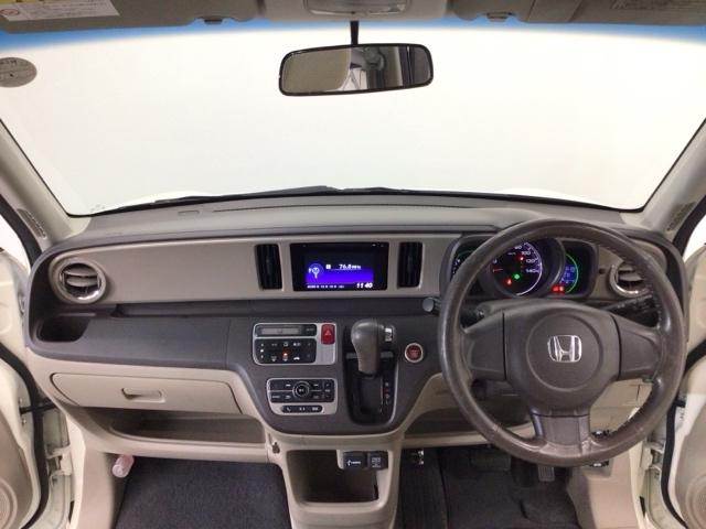 Ｎ－ＯＮＥ Ｇ・Ｌパッケージ　ＨＩＤ・ＣＤ・バックカメラ・純正ＡＷ・ＥＣＯＮスイッチ・スマートキー・ＥＴＣ　１オーナー　ｉストップ　ベンチＳ　盗難防止　フルオートエアコン　パワーウィンドウ　助手席エアバック　ＵＳＢ　ＥＳＣ　ＡＢＳ（4枚目）