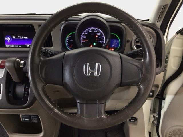 Ｎ－ＯＮＥ Ｇ・Ｌパッケージ　ＨＩＤ・ＣＤ・バックカメラ・純正ＡＷ・ＥＣＯＮスイッチ・スマートキー・ＥＴＣ　１オーナー　ｉストップ　ベンチＳ　盗難防止　フルオートエアコン　パワーウィンドウ　助手席エアバック　ＵＳＢ　ＥＳＣ　ＡＢＳ（12枚目）