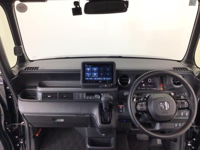 Ｎ－ＢＯＸカスタム ターボ　ＬＥＤ・ホンダＣＯＮＮＥＣＴ・ディスプレイオーディオ・バックカメラ・ＥＴＣ　イモビライザー　１オナ　衝突被害軽減　ベンチシート　キーフリー　Ｐセンサー　ＥＳＣ　パワステ　両席エアバック　ターボ車（4枚目）