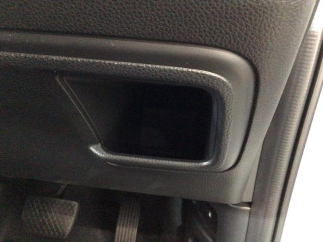 ヴェゼル ｅ：ＨＥＶＺ　ＬＥＤ・フルセグ・メモリナビ・バックカメラ・純正ＡＷ・シートヒーター・ＥＴＣ　衝突回避支援ブレーキ機能　１オナ　スマキ　Ｐトランク　フルオートエアコン　Ｄレコ　エアバッグ　両席エアバック　Ｒカメ（29枚目）