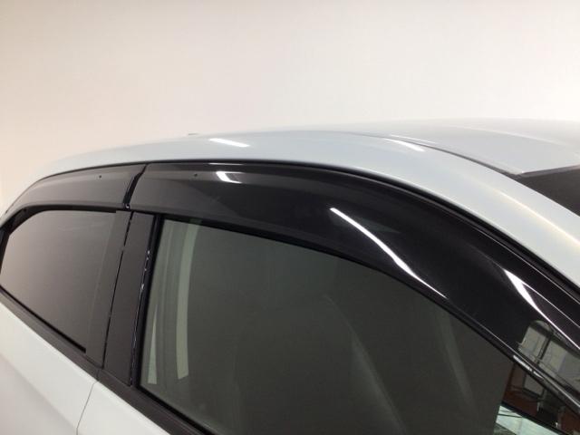 ヴェゼル ｅ：ＨＥＶＺ　ＬＥＤ・フルセグ・メモリナビ・バックカメラ・純正ＡＷ・シートヒーター・ＥＴＣ　衝突回避支援ブレーキ機能　１オナ　スマキ　Ｐトランク　フルオートエアコン　Ｄレコ　エアバッグ　両席エアバック　Ｒカメ（63枚目）