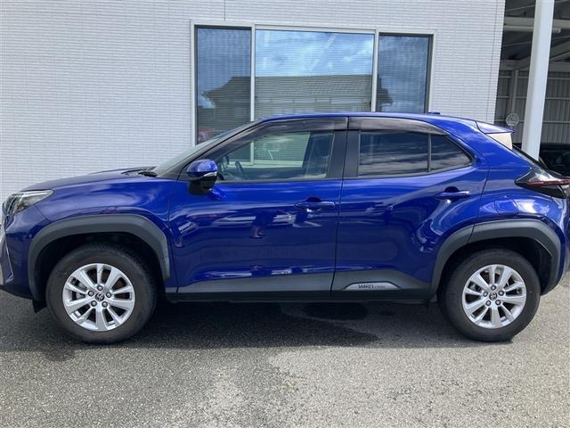 ヤリスクロス Ｇ　フルセグ　メモリーナビ　ＤＶＤ再生　バックカメラ　衝突被害軽減システム　ＥＴＣ　ＬＥＤヘッドランプ　ワンオーナー（3枚目）