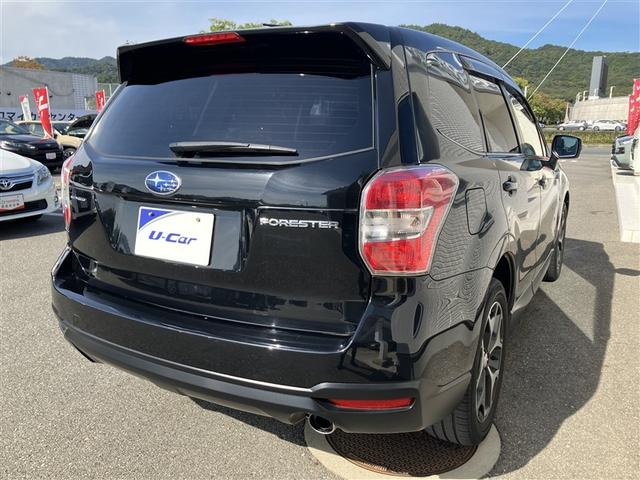 フォレスター ２．０ｉ－Ｓ　アイサイト　革シート　４ＷＤ　ワンセグ　メモリーナビ　ＤＶＤ再生　バックカメラ　衝突被害軽減システム　ＥＴＣ　ＨＩＤヘッドライト　ワンオーナー（6枚目）