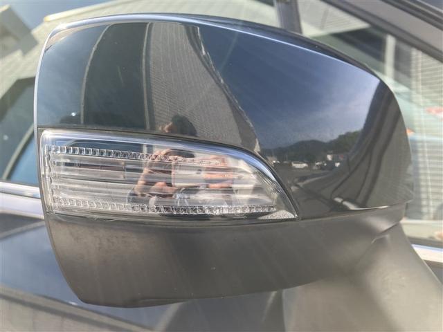 フォレスター ２．０ｉ－Ｓ　アイサイト　革シート　４ＷＤ　ワンセグ　メモリーナビ　ＤＶＤ再生　バックカメラ　衝突被害軽減システム　ＥＴＣ　ＨＩＤヘッドライト　ワンオーナー（11枚目）