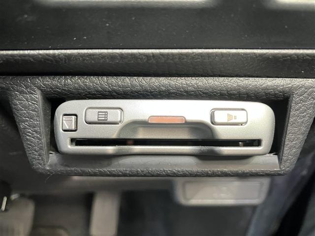 フォレスター ２．０ｉ－Ｓ　アイサイト　革シート　４ＷＤ　ワンセグ　メモリーナビ　ＤＶＤ再生　バックカメラ　衝突被害軽減システム　ＥＴＣ　ＨＩＤヘッドライト　ワンオーナー（22枚目）