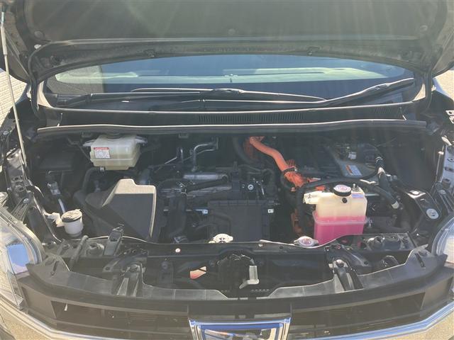 ノア ハイブリッドＳｉ　ダブルバイビーＩＩＩ　フルセグ　メモリーナビ　ＤＶＤ再生　後席モニター　衝突被害軽減システム　ＥＴＣ　両側電動スライド　ＬＥＤヘッドランプ　ウオークスルー　乗車定員７人　３列シート　ワンオーナー（35枚目）