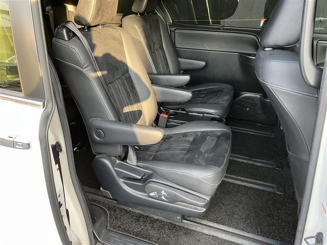 エスクァイア Ｇｉ　プレミアムパッケージ　ブラックテーラード　フルセグ　メモリーナビ　ＤＶＤ再生　後席モニター　バックカメラ　衝突被害軽減システム　ＥＴＣ　両側電動スライド　ＬＥＤヘッドランプ　乗車定員７人　３列シート　ワンオーナー　アイドリングストップ（9枚目）