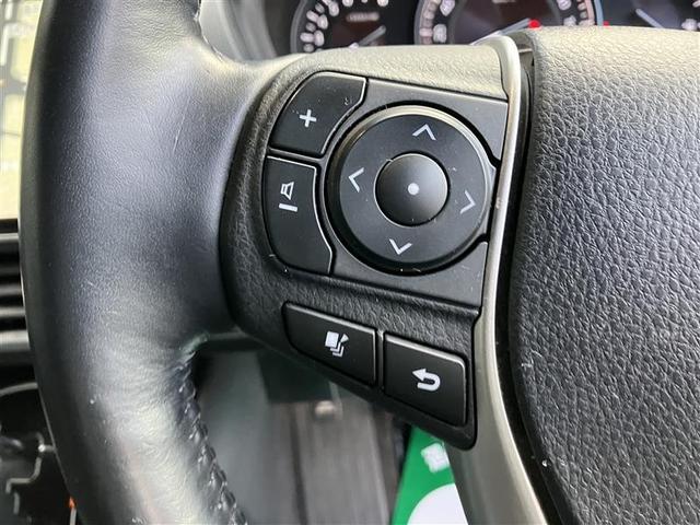 エスクァイア Ｇｉ　プレミアムパッケージ　ブラックテーラード　フルセグ　メモリーナビ　ＤＶＤ再生　後席モニター　バックカメラ　衝突被害軽減システム　ＥＴＣ　両側電動スライド　ＬＥＤヘッドランプ　乗車定員７人　３列シート　ワンオーナー　アイドリングストップ（18枚目）