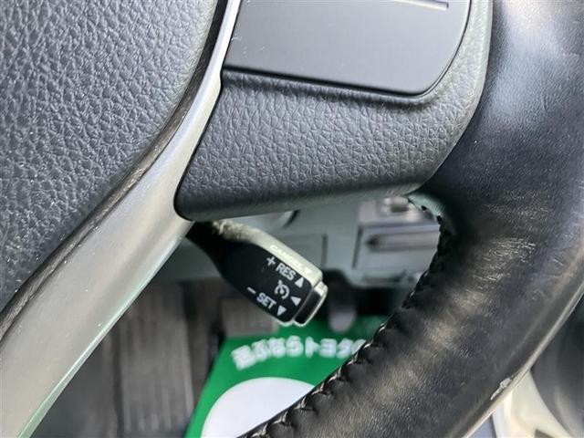 エスクァイア Ｇｉ　プレミアムパッケージ　ブラックテーラード　フルセグ　メモリーナビ　ＤＶＤ再生　後席モニター　バックカメラ　衝突被害軽減システム　ＥＴＣ　両側電動スライド　ＬＥＤヘッドランプ　乗車定員７人　３列シート　ワンオーナー　アイドリングストップ（19枚目）