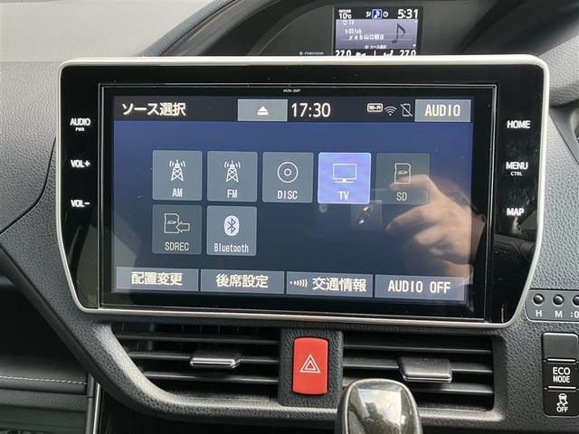 エスクァイア Ｇｉ　プレミアムパッケージ　ブラックテーラード　フルセグ　メモリーナビ　ＤＶＤ再生　後席モニター　バックカメラ　衝突被害軽減システム　ＥＴＣ　両側電動スライド　ＬＥＤヘッドランプ　乗車定員７人　３列シート　ワンオーナー　アイドリングストップ（23枚目）