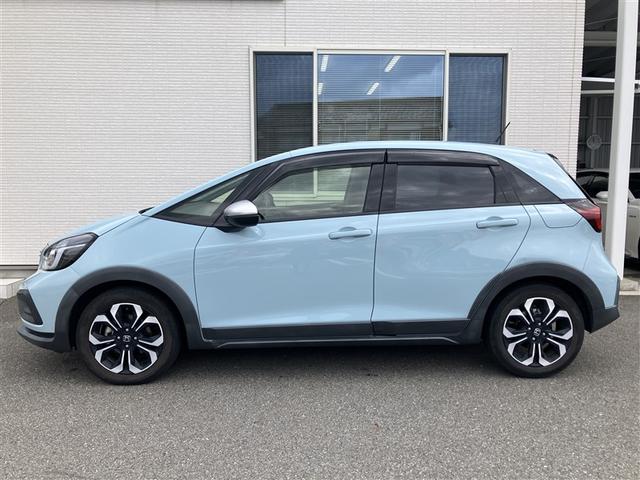 フィット クロスター フルセグ メモリーナビ DVD再生 バックカメラ 衝突被害軽減システム ETC ドラレコ LEDヘッドランプ ワンオーナー(3枚目)