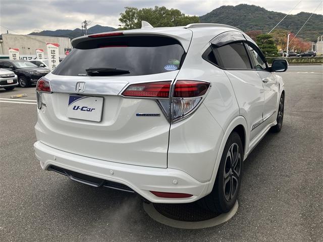 ヴェゼル ハイブリッドＺ　フルセグ　ＨＤＤナビ　ＤＶＤ再生　バックカメラ　衝突被害軽減システム　ＥＴＣ　ＬＥＤヘッドランプ　ワンオーナー　フルエアロ（6枚目）