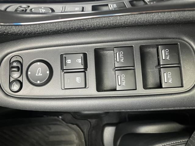 ヴェゼル ハイブリッドＺ　フルセグ　ＨＤＤナビ　ＤＶＤ再生　バックカメラ　衝突被害軽減システム　ＥＴＣ　ＬＥＤヘッドランプ　ワンオーナー　フルエアロ（18枚目）