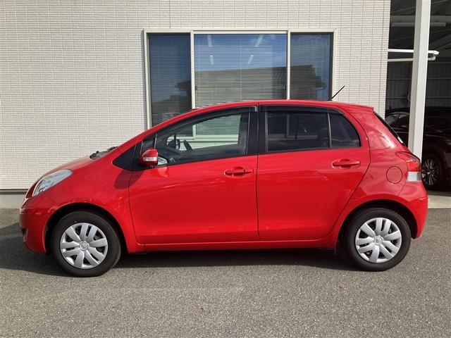 ヴィッツ ＦリミテッドＩＩ　ワンセグ　メモリーナビ　ＥＴＣ　ＨＩＤヘッドライト　ワンオーナー（3枚目）