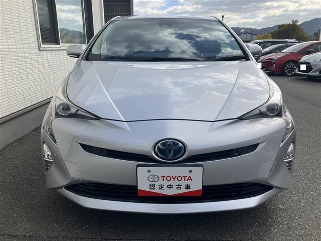 プリウス Ｓ　ワンセグ　メモリーナビ　バックカメラ　衝突被害軽減システム　ＥＴＣ　ＬＥＤヘッドランプ　ワンオーナー（2枚目）