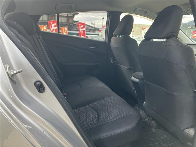 プリウス Ｓ　ワンセグ　メモリーナビ　バックカメラ　衝突被害軽減システム　ＥＴＣ　ＬＥＤヘッドランプ　ワンオーナー（10枚目）