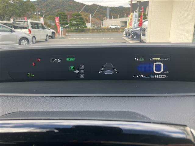 プリウス Ｓ　ワンセグ　メモリーナビ　バックカメラ　衝突被害軽減システム　ＥＴＣ　ＬＥＤヘッドランプ　ワンオーナー（27枚目）