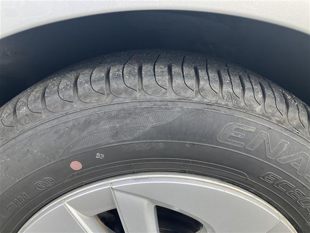 プリウス Ｓ　ワンセグ　メモリーナビ　バックカメラ　衝突被害軽減システム　ＥＴＣ　ＬＥＤヘッドランプ　ワンオーナー（29枚目）