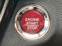エンジンスタートはプッシュボタン式。鞄やポケットにキーを入れたままでもエンジンをかけることができます。