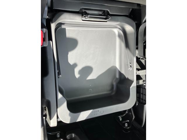 ワゴンＲ ＦＸ　４型　被害軽減ブレーキ　ＣＤオーディオ　シートヒータ　オートライト　プッシュスタート　シートヒーター　オートエアコン　禁煙車　衝突被害軽減システム　衝突安全ボディ　盗難防止システム（35枚目）
