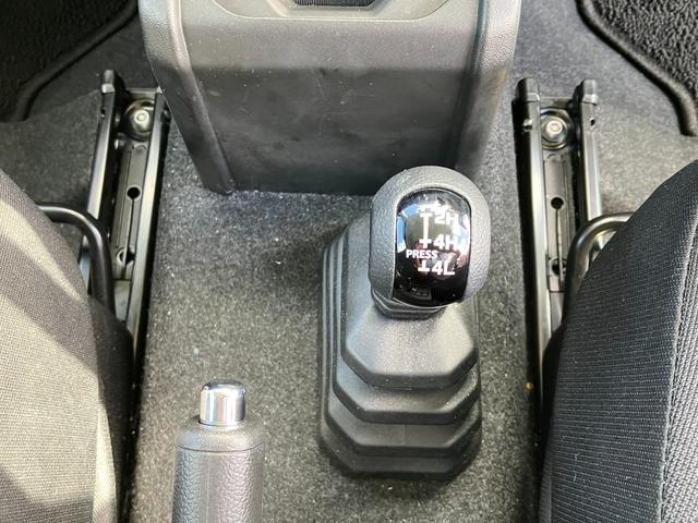 ジムニー ＸＣ　被害軽減ブレーキ　ナビ　ドラレコ　ＥＴＣ　ドライブレコーダー　バックカメラ　オートライト　Ｂｌｕｅｔｏｏｔｈ　純正ナビ　プッシュスタート　シートヒーター　オートエアコン　ＥＴＣ　禁煙車　ワンオーナー　４ＷＤ　衝突被害軽減システム（31枚目）
