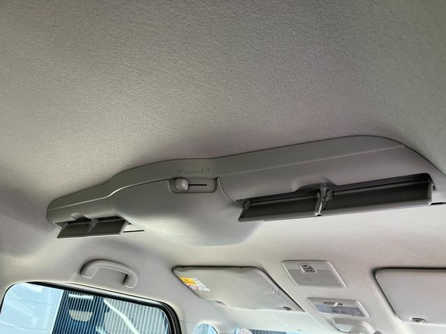 �ԓ��̋�C�������悭�z�����āA�₽����C�≷������C�̕΂���������Ă����X�����T�[�L�����[�^�[�𑕔��I