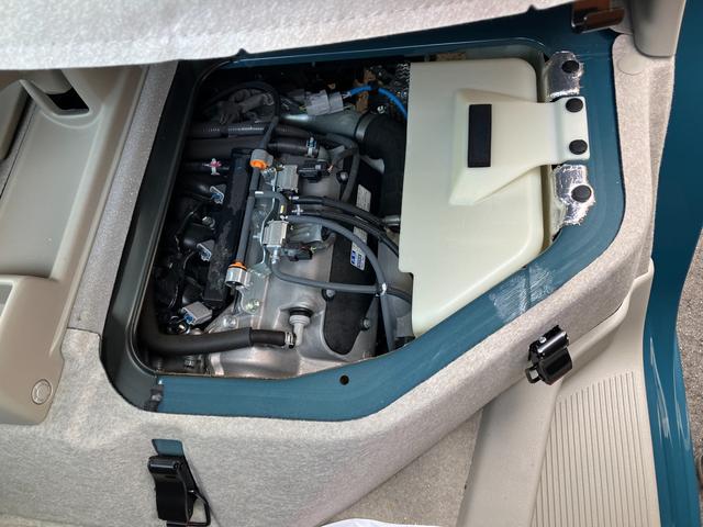 エブリイ ＪＯＩＮターボ　ディスプレイオーディオ　バックカメラ　ディスプレイオーディオ　バックカメラ　オートエアコン　両側電動スライドドア　プッシュスタート　シートヒーター　禁煙車　衝突被害軽減システム　アイドリングストップ　サイドパーキングブレーキ　４ＷＤ（17枚目）