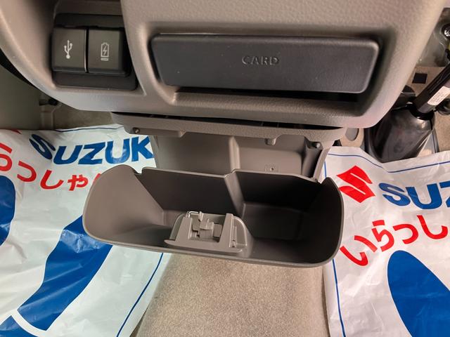 エブリイ ＪＯＩＮターボ　ディスプレイオーディオ　バックカメラ　ディスプレイオーディオ　バックカメラ　オートエアコン　両側電動スライドドア　プッシュスタート　シートヒーター　禁煙車　衝突被害軽減システム　アイドリングストップ　サイドパーキングブレーキ　４ＷＤ（30枚目）