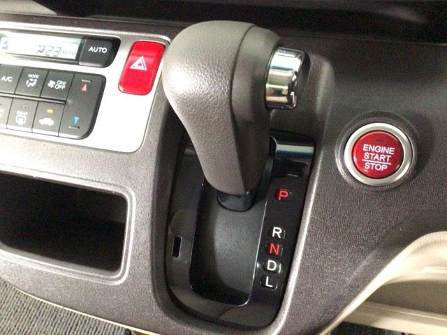 Ｎ－ＯＮＥ Ｇ・Ｌパッケージ　ＨＩＤ・フルセグ・ＨＤＤナビ・純正ＡＷ・スマートキー・ＥＣＯスイッチ・ＥＴＣ　ＤＶＤ再生可　ベンチＳ　ＥＴＣ付き　フルオートエアコン　パワーウィンドウ　ナビＴＶ　地デジＴＶ　助手席エアバック　ＥＳＣ（24枚目）