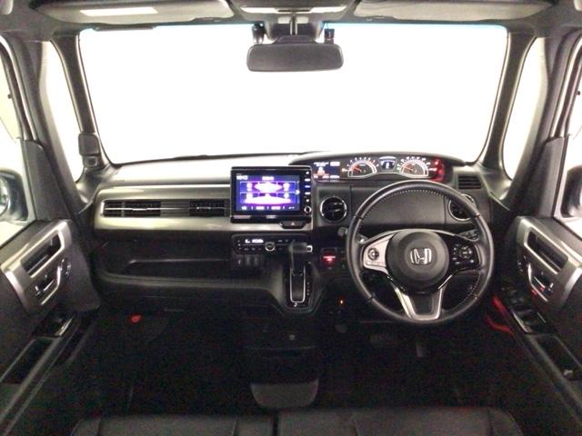 N-BOXカスタム Lターボスタイル+ブラック LED・フルセグ・メモリナビ・バックカメラ・純正AW・シートヒーター・ETC ベンチS ターボエンジン コーナーセンサ スマ-トキ- エアバック 横滑り防止機能 ナビ&TV サイドカーテンエアバック(4枚目)