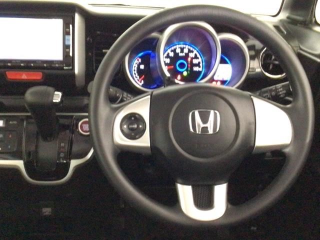 Ｎ－ＢＯＸカスタム Ｇ・Ｌパッケージ　ＨＩＤ・フルセグ・メモリナビ・バックカメラ・純正ＡＷ・片側電動ドア・ＥＴＣ　サイドエアバック　アイドリングストップ車　ナビ・ＴＶ　スマキ－　フロントベンチシート　地デジＴＶ　パワーウィンドウ　パワステ（11枚目）