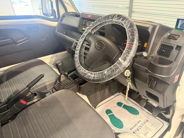 ハイゼットトラック スタンダード 全国対応2年保証・4WD・LEDヘッドライト・5MT(8枚目)