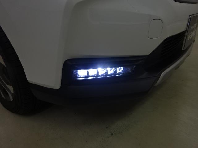 フリードハイブリッド ハイブリッド・クロスター　当社デモカー／ナビ／リヤカメラ／両側電動ドア／アルミ／ＬＥＤ／ＥＴＣ　両ＰＳドア　シートヒーター　ＤＶＤ再生　ＬＥＤヘッドライト　バックカメラ　スマートキー　アイドリングストップ　オートエアコン（24枚目）