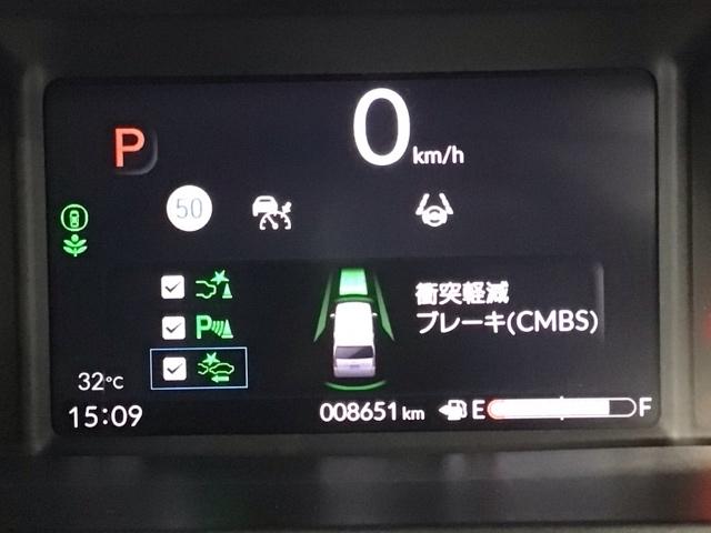 Ｎ－ＢＯＸ ベースグレード　デモカーＵＰ・ＬＥＤ・フルセグ・ホンダＣＯＮＮＥＣＴ・シートヒーター・ＥＴＣ　衝突軽減システム　スマートキ－　カーテンエアバック　イモビライザー　ＥＣＯモード　横滑り防止　オートクルーズ　キーフリー（7枚目）