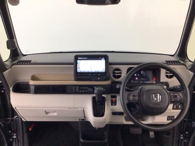 Ｎ－ＢＯＸ ベースグレード　デモカーＵＰ・ＬＥＤ・フルセグ・ホンダＣＯＮＮＥＣＴ・シートヒーター・ＥＴＣ　衝突軽減システム　スマートキ－　カーテンエアバック　イモビライザー　ＥＣＯモード　横滑り防止　オートクルーズ　キーフリー（16枚目）