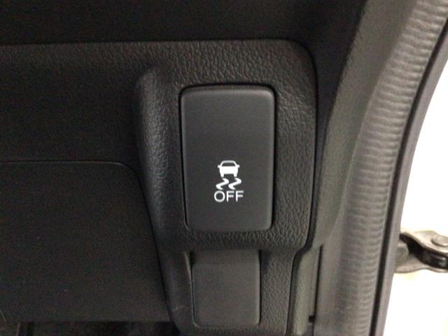 N-BOXカスタム GSSパッケージ HID・ディスプレイオーディオ・バックカメラ・純正AW・ECONスイッチ・ETC 両側パワ-スライドドア USB入力 スマ-トキ- 1オーナ Bカメ ETC付き エアコン ESC A-STOP ABS(7枚目)