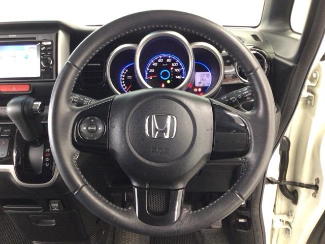 N-BOXカスタム GSSパッケージ HID・ディスプレイオーディオ・バックカメラ・純正AW・ECONスイッチ・ETC 両側パワ-スライドドア USB入力 スマ-トキ- 1オーナ Bカメ ETC付き エアコン ESC A-STOP ABS(17枚目)